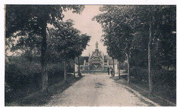 CPA CARQUEFOU Monument Aux Morts - Carquefou