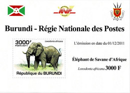 BURUNDI 2011 Mi 2032A AFRICAN SAVANNA ELEPHANT MINT MINIATURE SHEET ** - Blocks & Sheetlets
