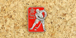 Pin's JO D'hiver CALGARY 88 - HOCKEY Sur Glace - Peint Cloisonné - Fabricant ARTISS REGINA - Jeux Olympiques