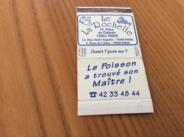 Boite D'allumettes P. VENDOME "Le La Rochelle - PARIS (75)" (poisson, Homard) - Boites D'allumettes