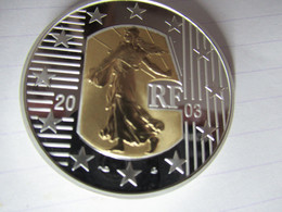 Pièce Commémorative Française De 5 Euros 2003  Or(750/1000)argent  Pur - Autres & Non Classés