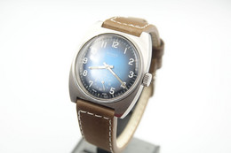 Watches : MILDIA SUPER INCABLOC BLUE DIAL 40MM WITH NEW BAND - Original - Swiss Made - Running - Excelent Condition - Horloge: Modern