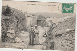 DAV : Algérie :  TIARET  :  Une  Rue  Du  Village  Négre - Tiaret