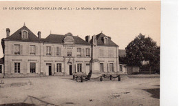 Le Louroux-Béconnais La Mairie Le Monument Aux Morts - Le Louroux Beconnais