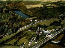 Pont Christ * Vue Aérienne Sur Le Village Et L'étang De Brézal * Ligne Chemin De Fer - Autres & Non Classés