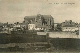 Blain * Vue Sur La Ville Et L'église Du Village - Blain