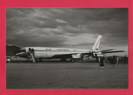 BELLE PHOTO REPRODUCTION AVION PLANE FLUGZEUG - BOEING 707 AIR FRANCE EMBARQUEMENT DES PASSAGERS - Luchtvaart