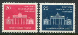 DDR / E. GERMANY 1958 Brandenburg Gate MNH / **.  Michel  665-66 - Nuovi