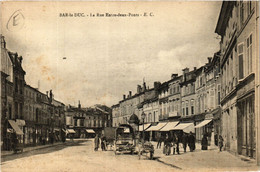 CPA BAR-le-DUC - La Rue Entre-deux-Ponts (432286) - Bar Le Duc