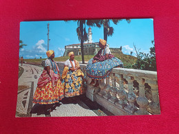 Carte Postale - Carte Postale Photo Non Circulèe - Brasil Turistico, Grupo Em Trajes Tipicos - Farol Do Barra - Salvador De Bahia