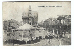 Oudenaarde  AUDENAERDE - LA REVUE SUR LA GRAND'PLACE - Oudenaarde