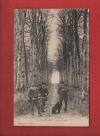 CPA - La Picardie - Sous La Futaie -( Chasse, Arbres, Bois ) - Picardie