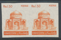 PAKISTAN 1979, Mausoleum Rs 1.50 MAJOR VARIETY: Unused (no Gum) IMPERFORATED PAIR - Pakistán