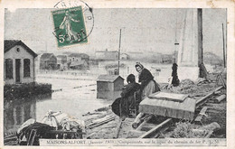 94-MAISON-ALFORT- JANVIER 1910- CAMPEMENT SUR LA LIGNE DU CHEMIN DE FER - Maisons Alfort