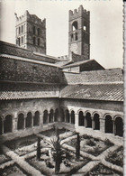 ELNE. - Le Cloître Et Ses Clochers . Véritable Photo  RARE - Elne