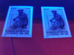 Variété - N° Yvert 3880 - 1 Exemplaire Avec Bandes De Phosphore Rose + 1 Normal  - Neufs Luxe - V  968 - Unused Stamps