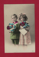 XA1122  JEUNE FILLE  FILLETTE , ENFANT, GIRL , FAMOUS GRETE REINWALD & FRIEND FLOWERS RPPC - Portraits