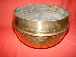 Cache Pot En Laiton Repoussé époque "Art-Déco" ( 1930 ) - Koper