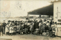 Le Pouliguen * Carte Photo * Groupe De Personnes Sur La Plage - Le Pouliguen