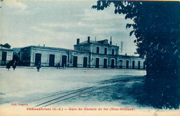 Châteaubriant * La Gare Du Chemin De Fer , état Orléans * Place * Ligne Chemin Fer - Châteaubriant