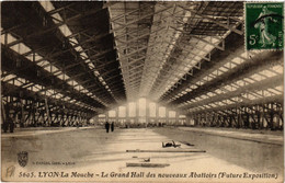 CPA LYON La Mouche-Le Grand Hall Des Nouveaux Abattoir (442603) - Lyon 7