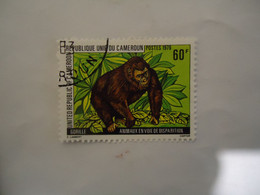 CAMEROON USED   STAMPS ANIMALS GORILLAS - Gorilas
