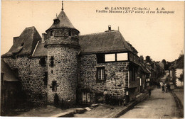 CPA LANNION - Vieilles Maisons Et Rue Kérampont (230347) - Lannion