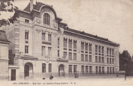 LYON - Vaise - Quai Jayr - Le Nouveau Groupe Scolaire - Cachet Militaire - Lyon 9