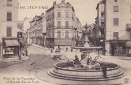 LYON - Vaise - Place De La Pyramide Et Grande Rue De Vaise - Lyon 9
