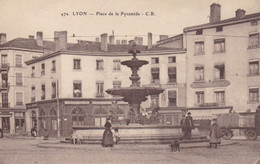 LYON - Place De La Pyramide - Lyon 9