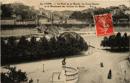 CPA LYON Le Pont De La Boucle La Croix Rousse Et Le Monument (461163) - Lyon 4
