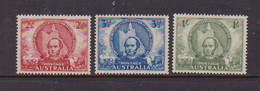 AUSTRALIA    1946    Centenary  Of  Mitchells  Exploration    Set  Of  3    MH - Mint Stamps