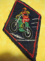 Sport : Ecusson Ancien Usagé  /MOTO De COMPETITION / Vers 1960 -1970       ET369 - Blazoenen (textiel)