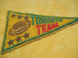 Sport / Ecusson Ancien Usagé /Foot-Ball Américain/ TORONTO TEAM/ Canada, Ontario / Vers 1960 -1970       ET370 - Escudos En Tela