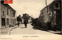 CPA Les CLAYES - La Grande Rue (246706) - Les Clayes Sous Bois