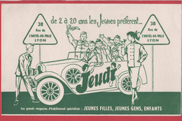 AUTOMOBILE.. LYON 38 RUE DE L' HÔTEL DE VILLE.. JEUDI LES JEUNES PREFERENT. ..... BU 0002 - Automóviles