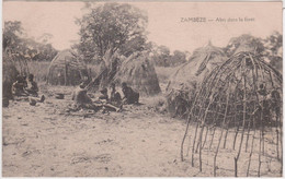 CPA - ZAMBEZE - Abri Dans La Forêt - Zambia