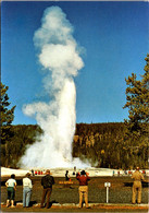 Yellowstone National Park Old Faitfhful Geyser - USA National Parks