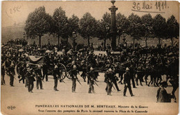 CPA PARIS Funerailles Nationales E M. Berteaux. Place De La Concorde (562762) - Begrafenis