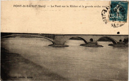CPA PONT-St-ESPRIT - Le Pont Sur Le Rhone Et La Grande Arche (582065) - Pont-Saint-Esprit