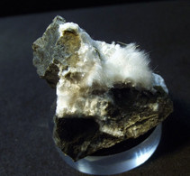 Mesolite With Thomsonite ( 3 X 3 X 3 Cm ) - Talisker Bay, Talisker - Carbost -  Isle Of Skye - Scotland - UK - Minéraux