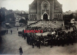 Photo Des Obsèques D’Evence Coppée Du Château De Roumont à L’église D’Ochamps Libin 18x13cm 1945 - Libin