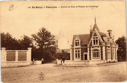 CPA En Berry VOUZERON Entrée Du Parc Et Maison Du Concierge (612995) - Vouzeron