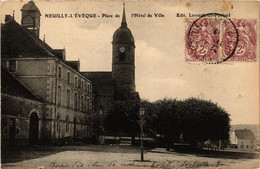 CPA NEUILLY-l'EVEQUE Place De L'Hotel-de-VILLE (616669) - Neuilly L'Eveque