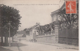 94 - VALENTON - PLACE DE L'EGLISE ET GRILLE DU CHATEAU - Valenton