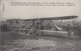 CPA - AVIATION - AVIATEUR ALLEMAND ENGELHARD À LA FERME DE CLÉVANT PRÈS NANCY 1. OCTOBRE 1910 - BEAU PLAN - Flieger