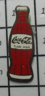 512i Pin's Pins / Beau Et Rare / COCA-COLA / BOUTEILLE ROUGE - Coca-Cola