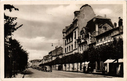 CPA BAR-le-DUC - La Poste - Le Boulevard De La Rochelle (631104) - Bar Le Duc