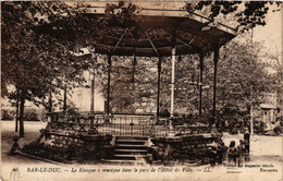 CPA BAR-le-DUC - Le Kiosque A Musique Dans Le Parc De L'Hotel De Ville (631288) - Bar Le Duc