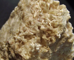 Bohmite With Natrolite ( 4 X 4 X 3.5 Cm )  Saga 2 Quarry -  Sagåsen - Auenlandet -Vestfold Og Telemark - Norway - Minéraux